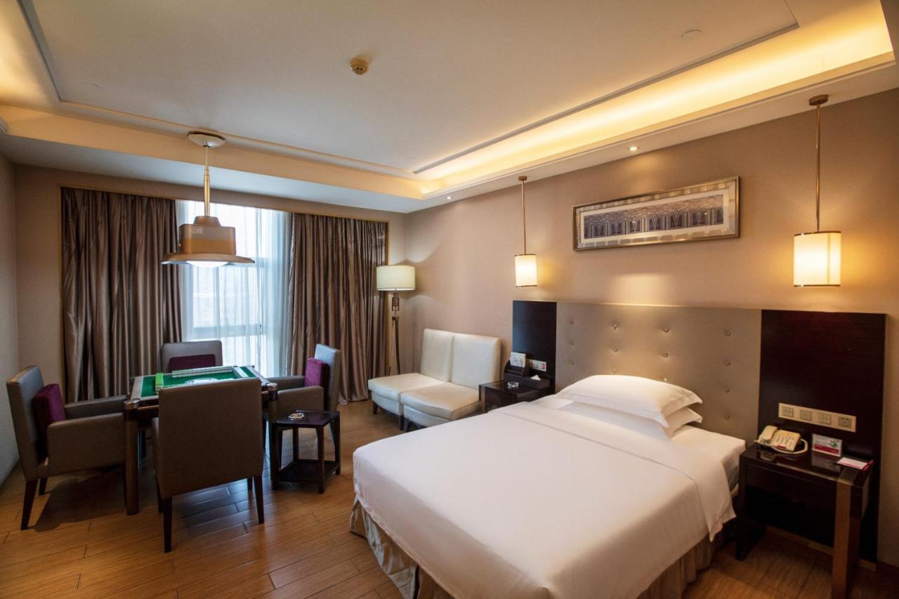 Ramada Yiyang Taojiang Hotel Luaran gambar