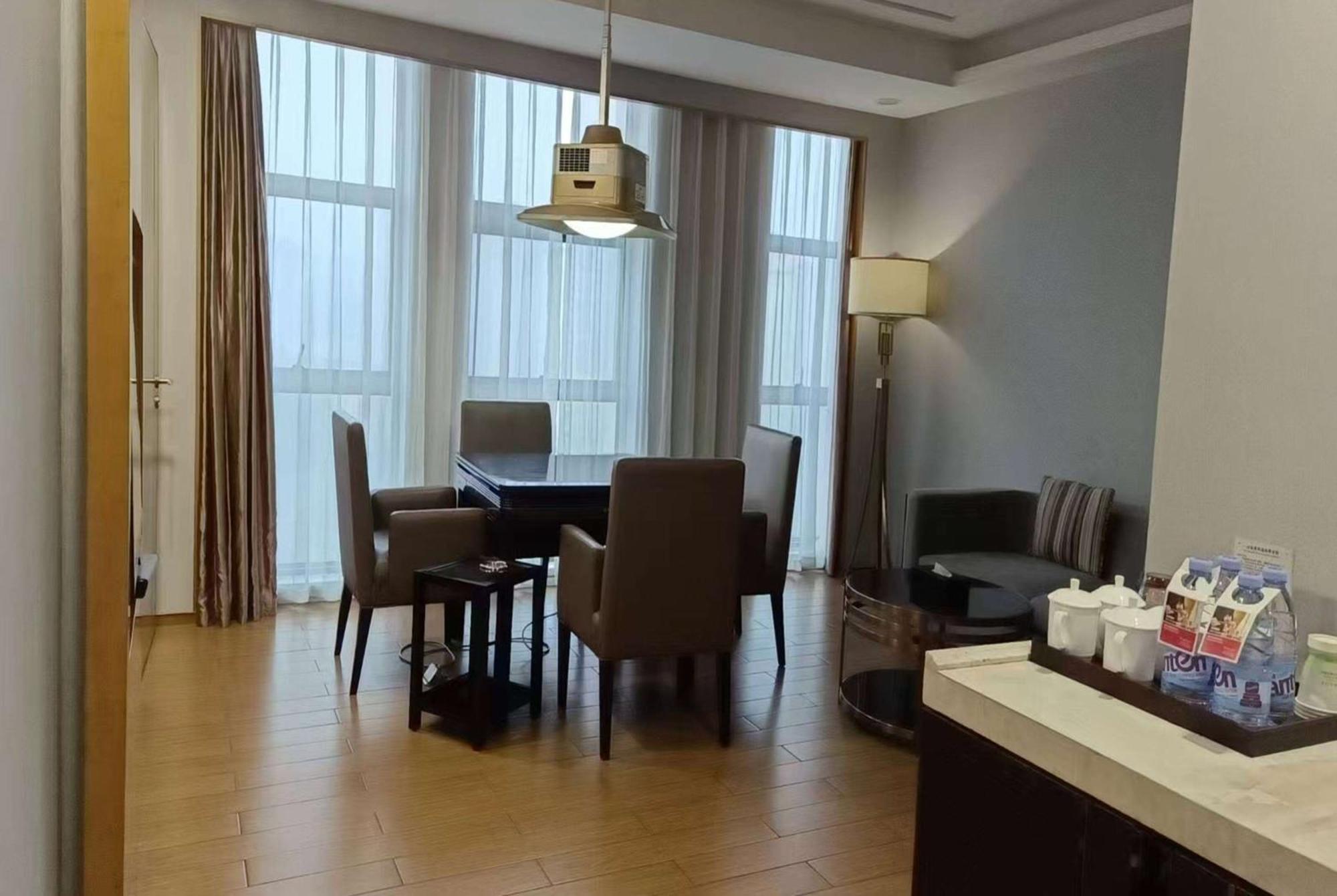 Ramada Yiyang Taojiang Hotel Luaran gambar