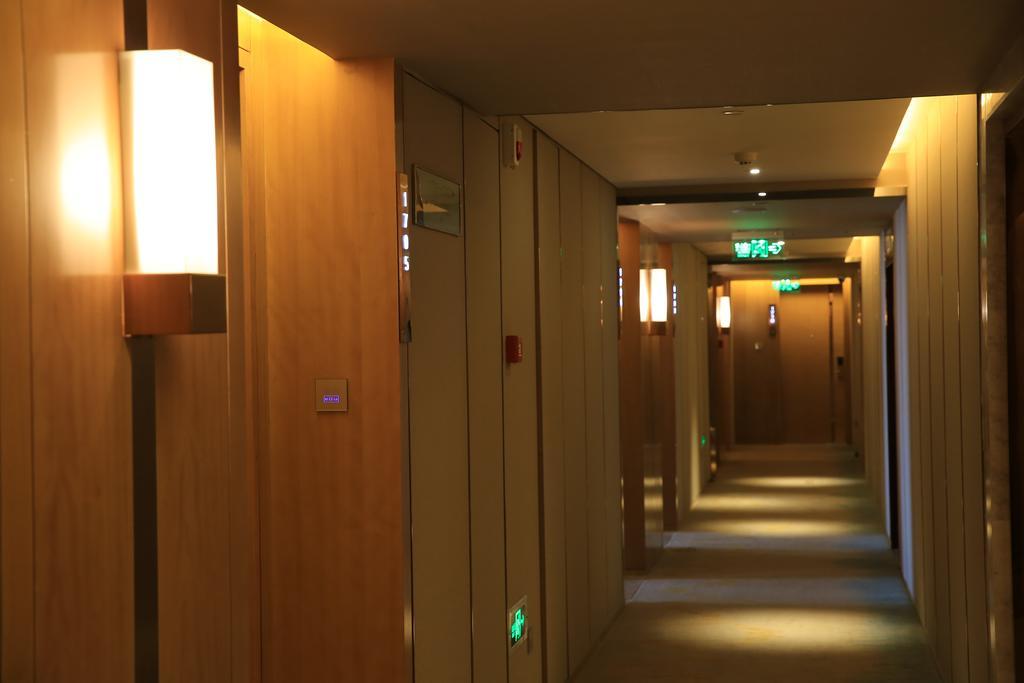 Ramada Yiyang Taojiang Hotel Luaran gambar