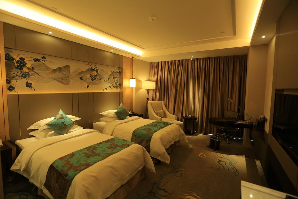 Ramada Yiyang Taojiang Hotel Luaran gambar