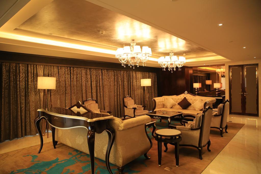 Ramada Yiyang Taojiang Hotel Luaran gambar