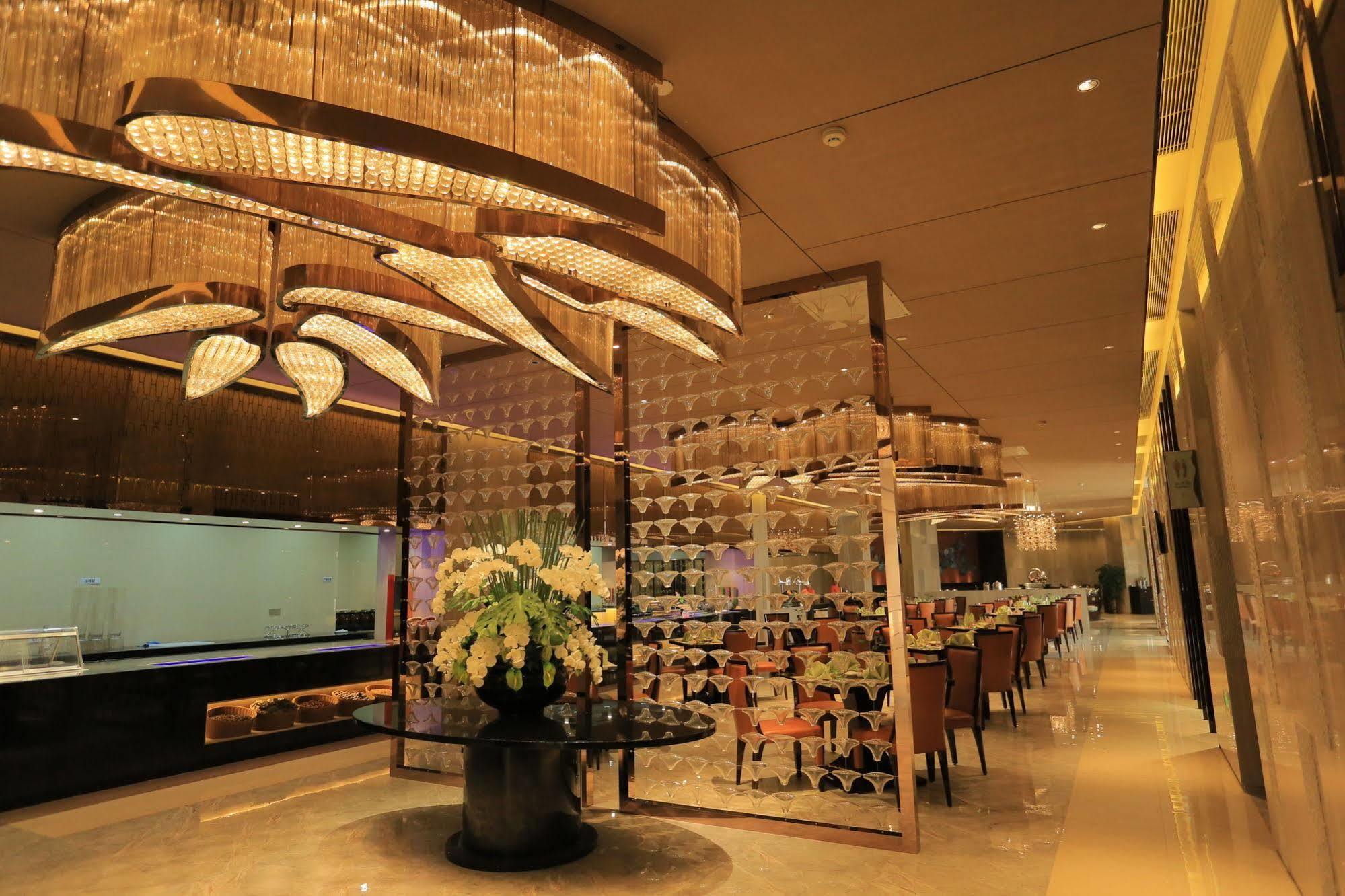 Ramada Yiyang Taojiang Hotel Luaran gambar