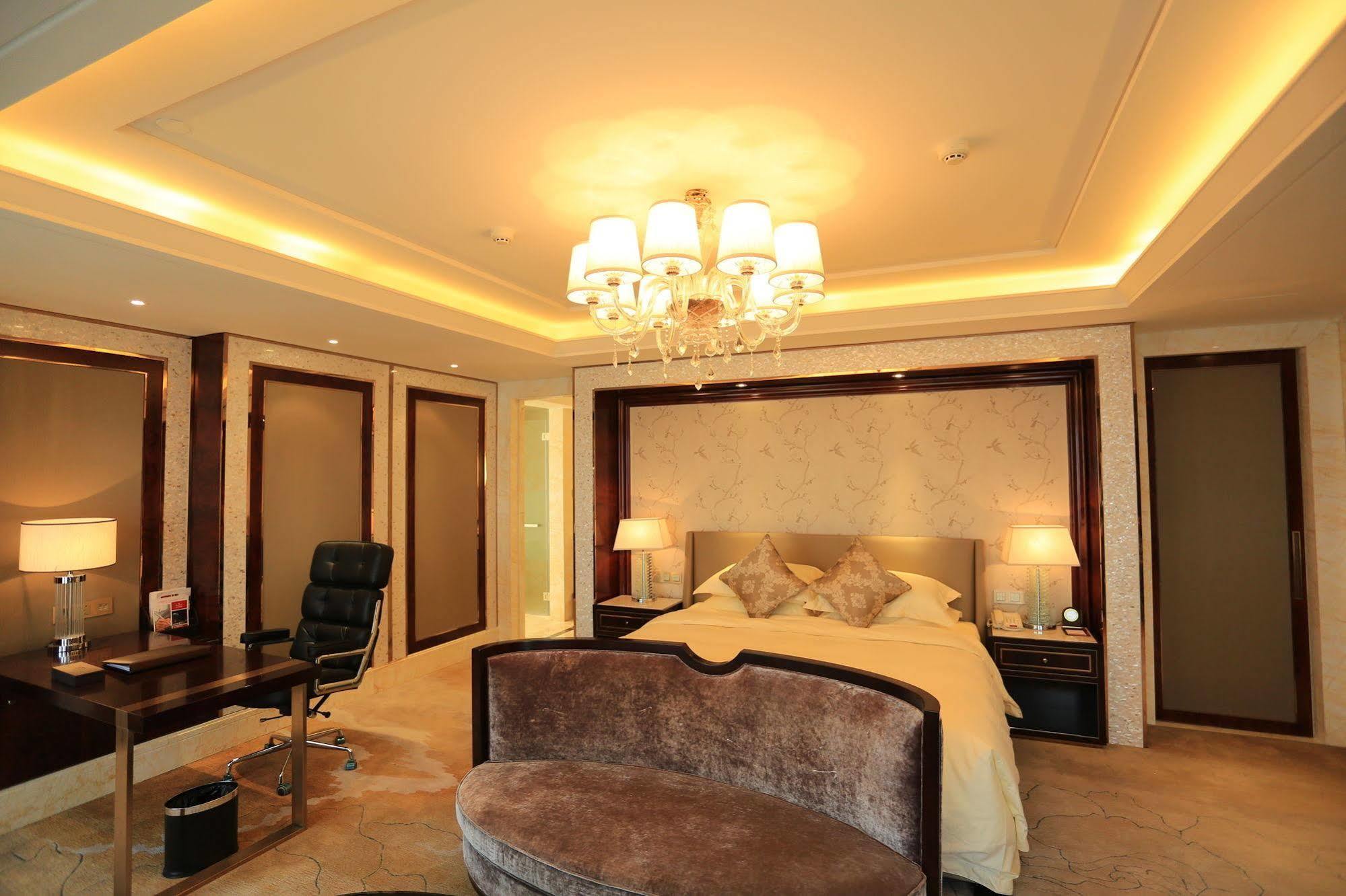 Ramada Yiyang Taojiang Hotel Luaran gambar