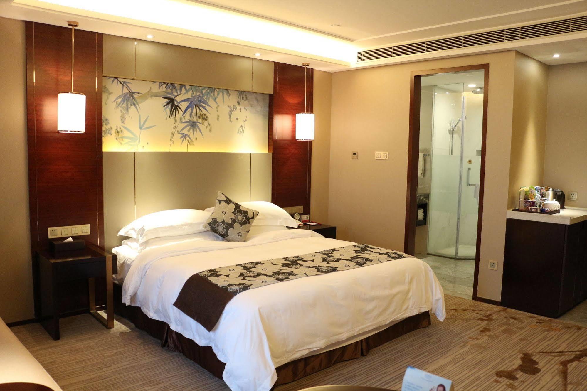 Ramada Yiyang Taojiang Hotel Luaran gambar